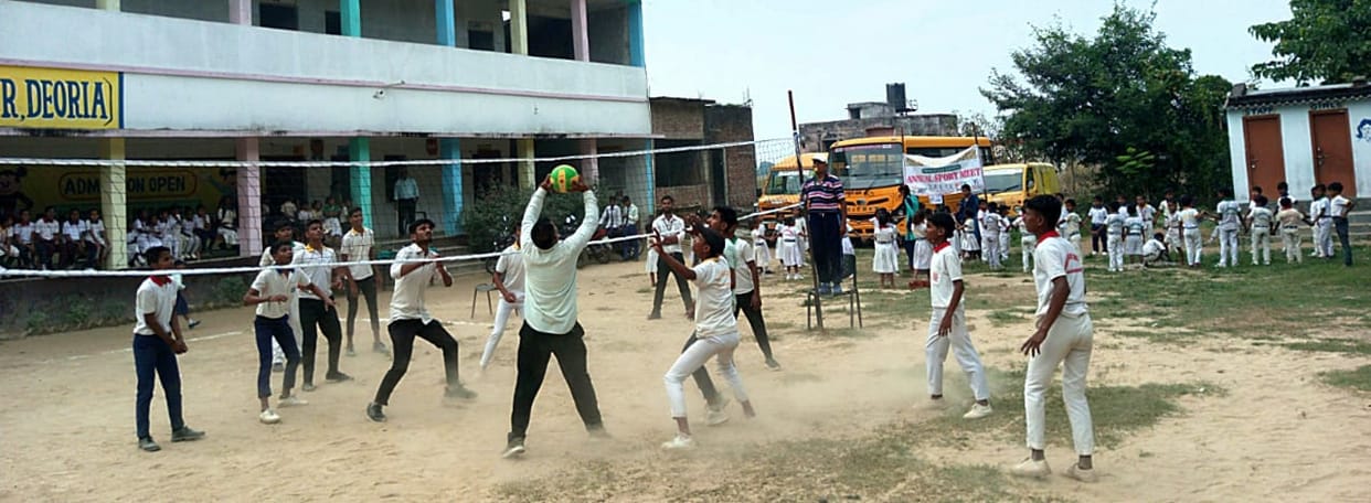 Zaid Siddiqui and Kumkum Bharti won in badminton