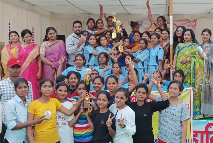 Balrampur team became the winner