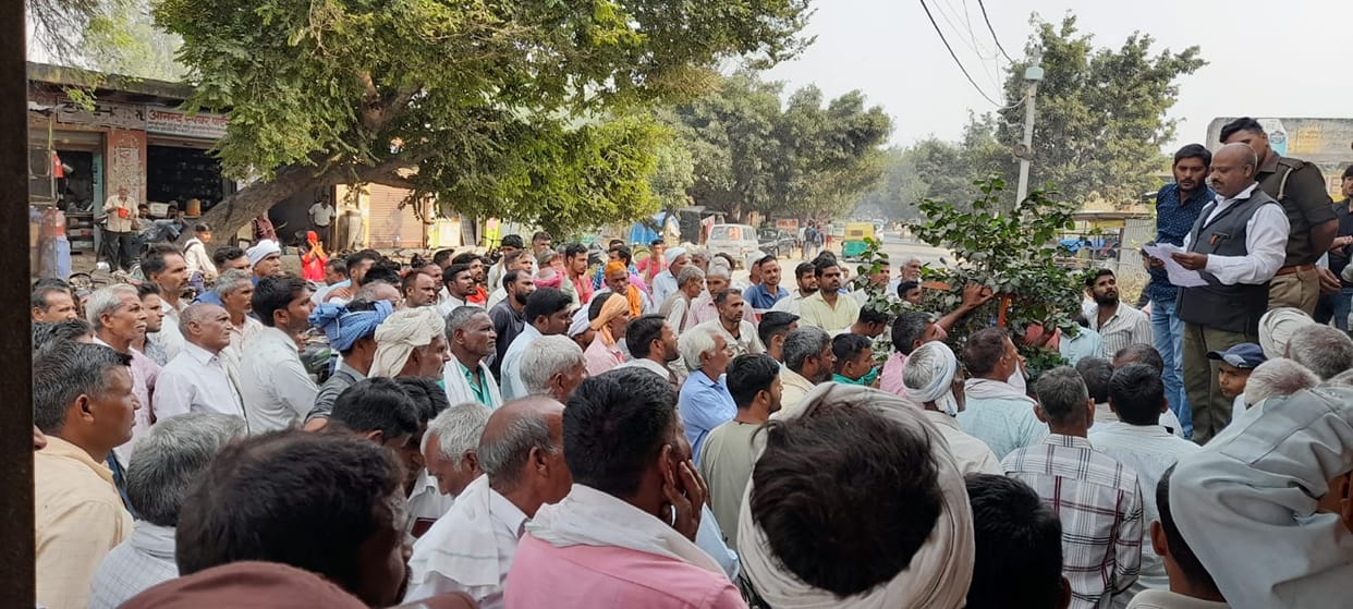 Farmers uproar over giving nano urea along with DAP