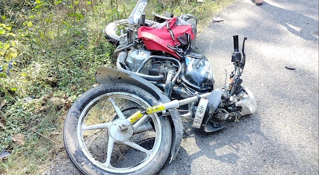 Brother going to hospital to see sister dies in accident, mother injured