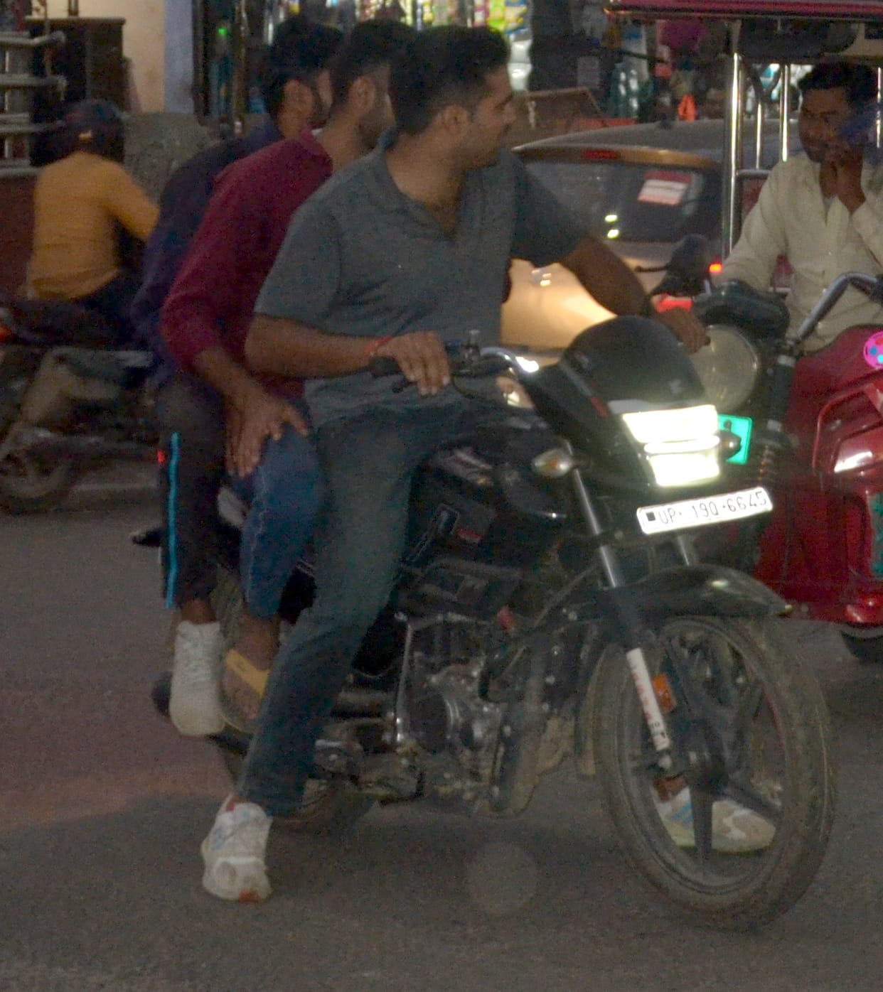 What kind of traffic month is this, violation of rules in front of police