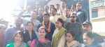 नई टिहरी के बौराड़ी में एमएनओपीएस के राष्ट्रीय अध्यक्ष विजय कुमार का स्वागत करते कर्मचारी। संवाद