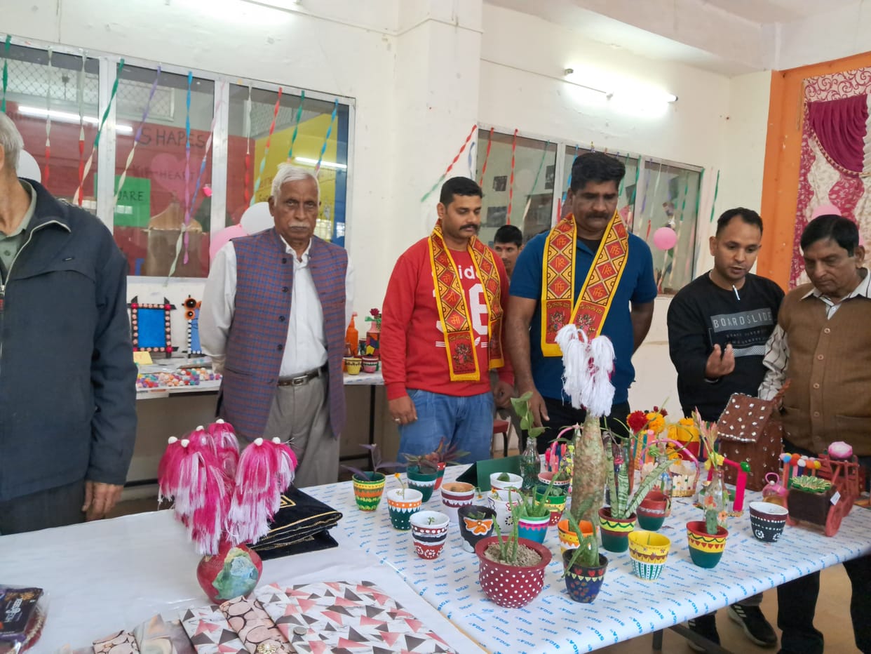 art and craft exhibition organised in aastha school