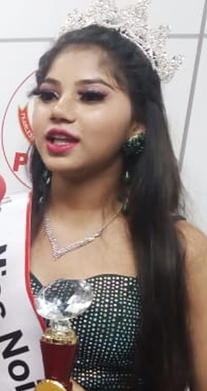 The craze of modeling is increasing among the youth along with studies.