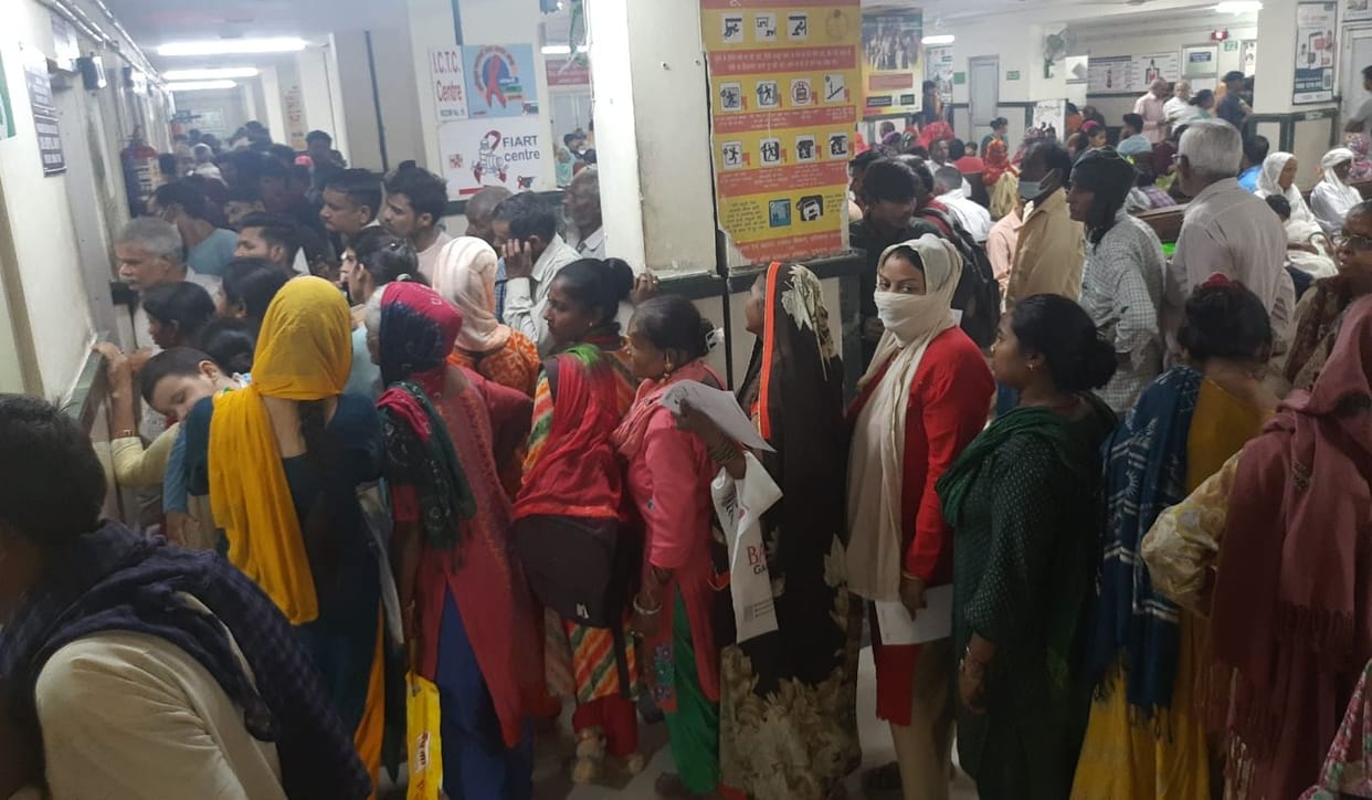 Pollution increases respiratory and eye patients, OPD crosses 1700