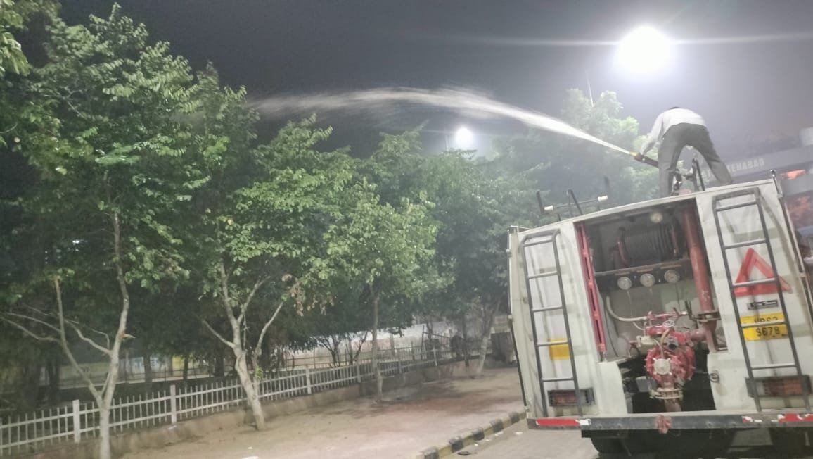 Shower of dust, smoke hits the breath