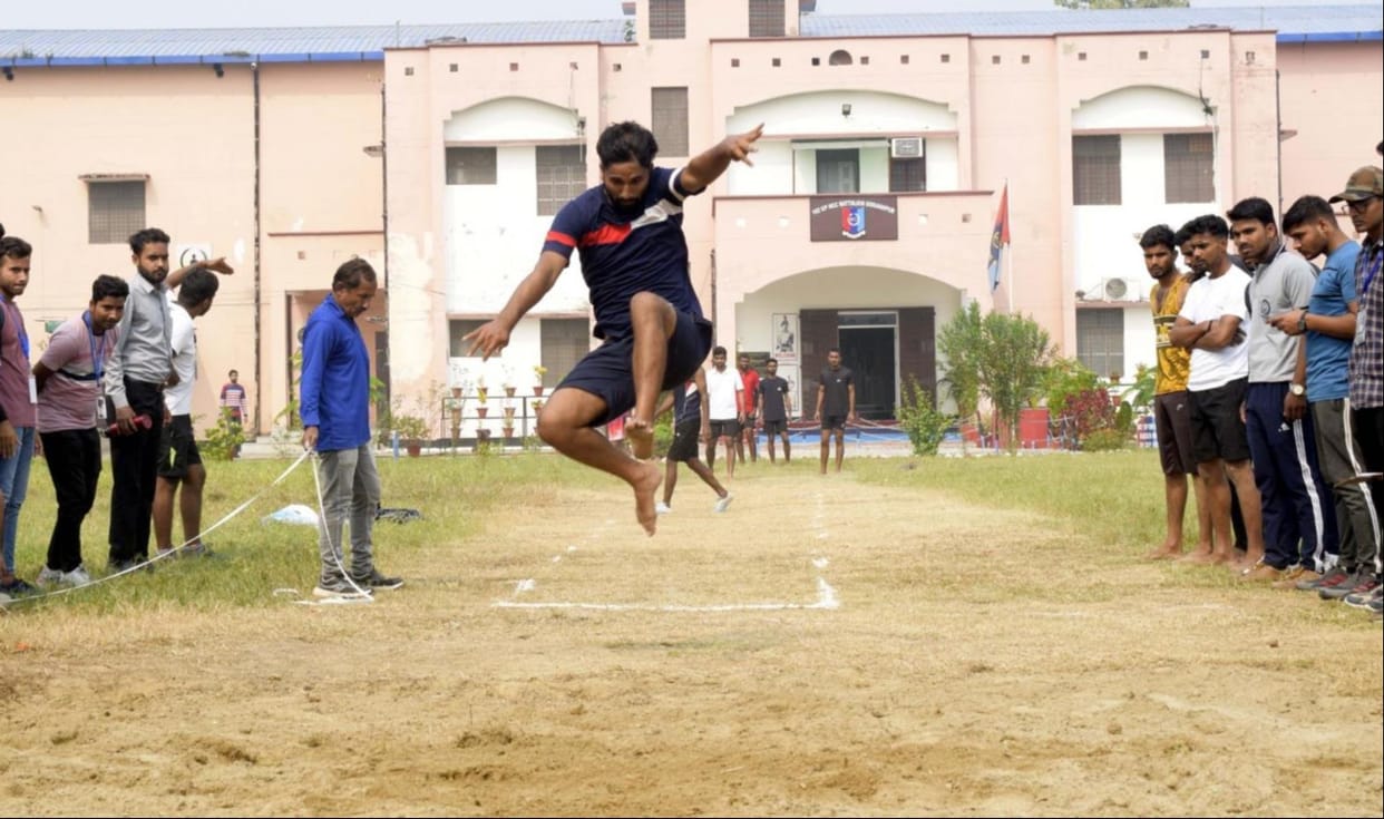 Aditya and Gitanjali won in 200 meter race