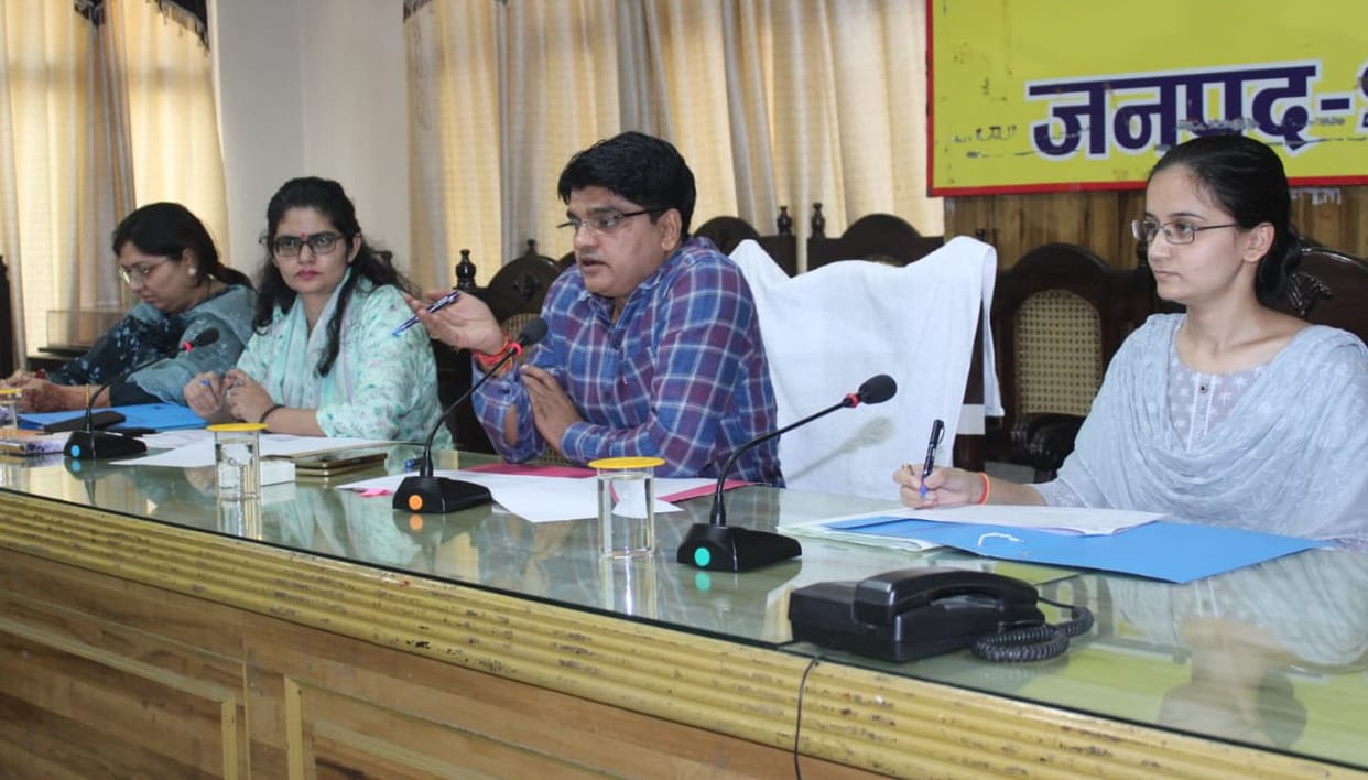 Entrepreneurs raised problems of drains, roads and parks