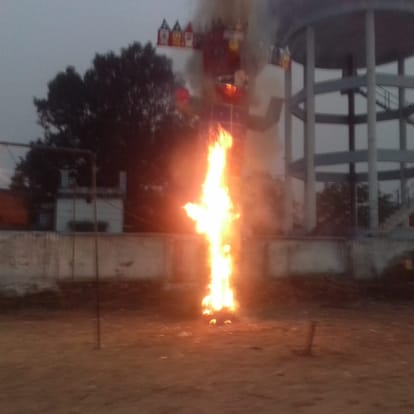 The fair ends with the killing of Ravana in Deoria