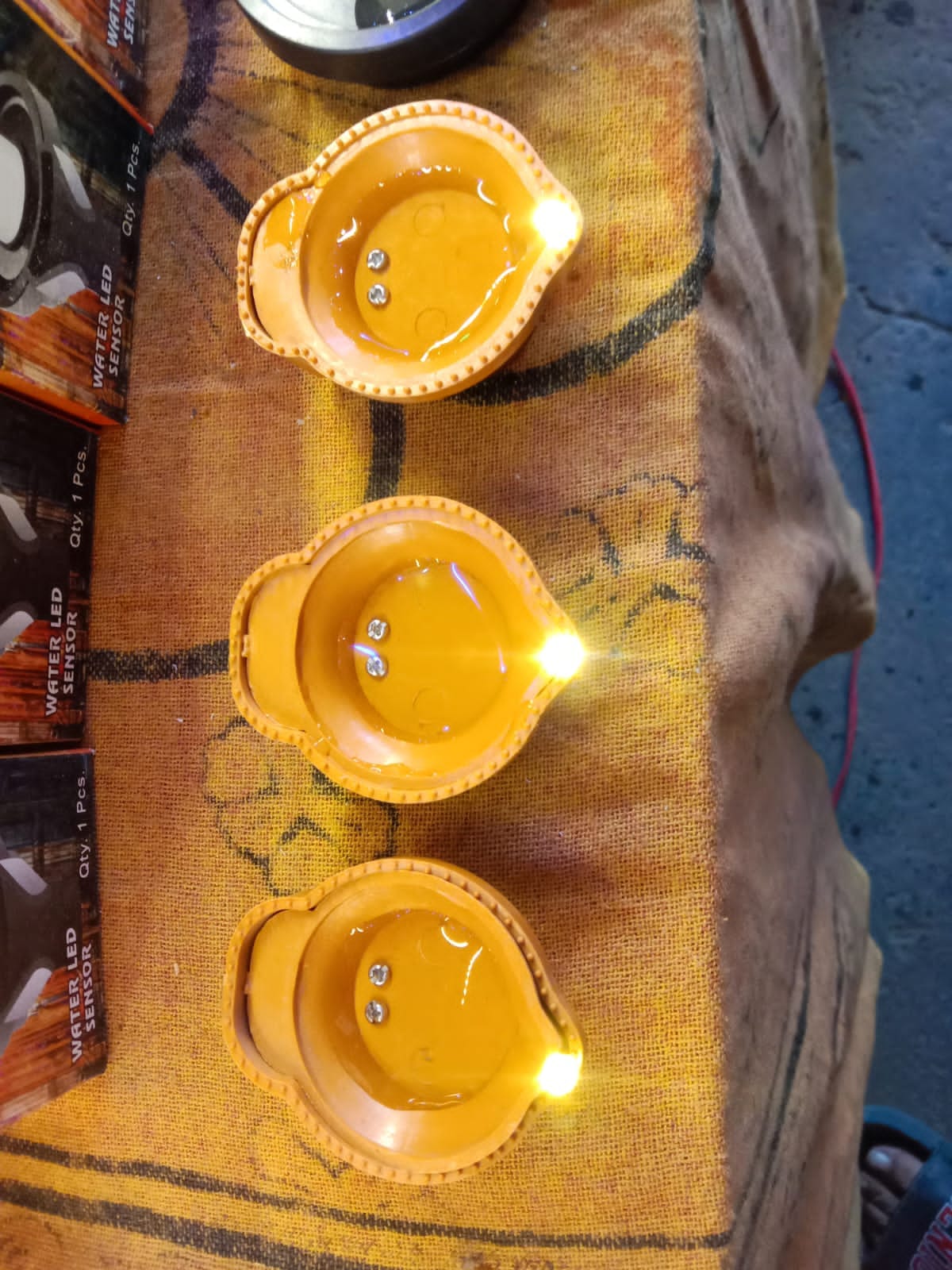 The hassle of oil is over, water burning lamps are being sold in the markets.