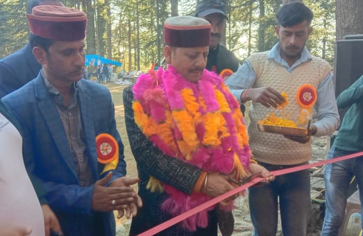 MLA danced with people in Jaatar fair