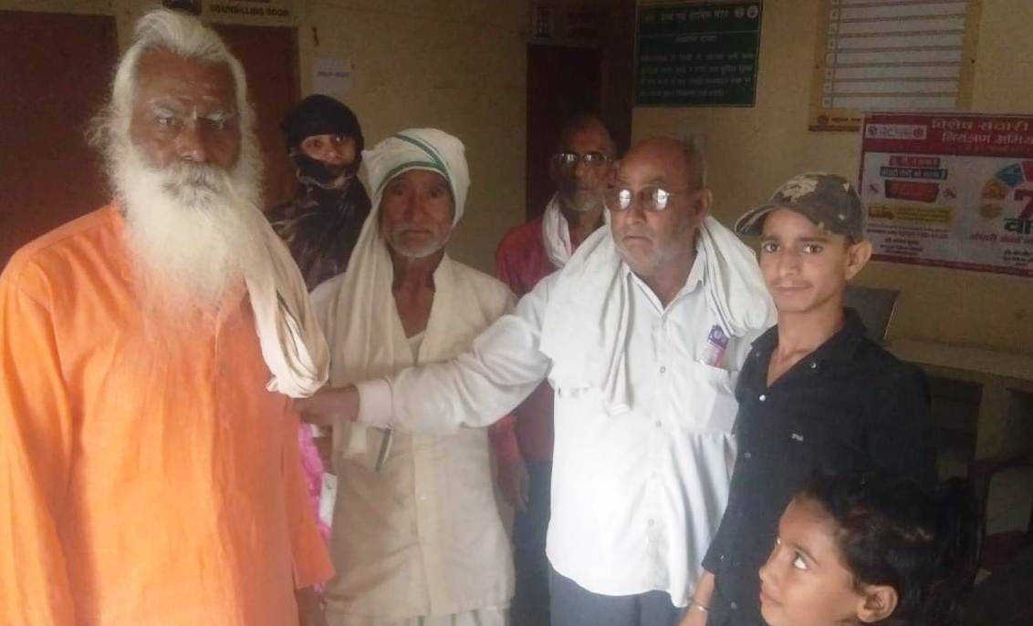 Patients created a ruckus due to the absence of a doctor