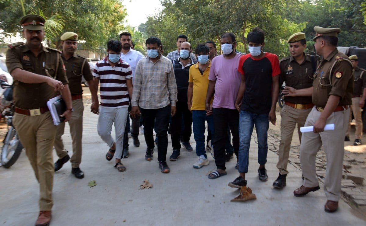 Six members of inter-state gang caught, 14 cars recovered