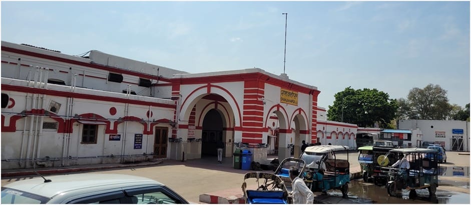 Platform shelter will be built at the station, passengers will get convenience