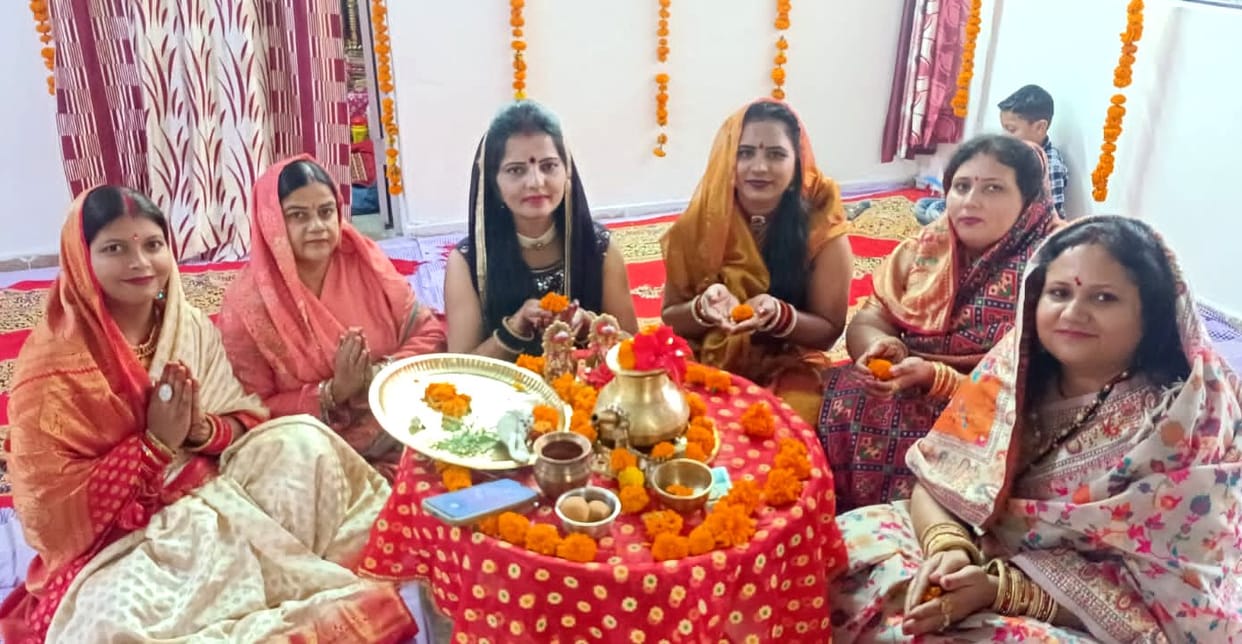 Wish for long life and happiness and prosperity of children by fasting.