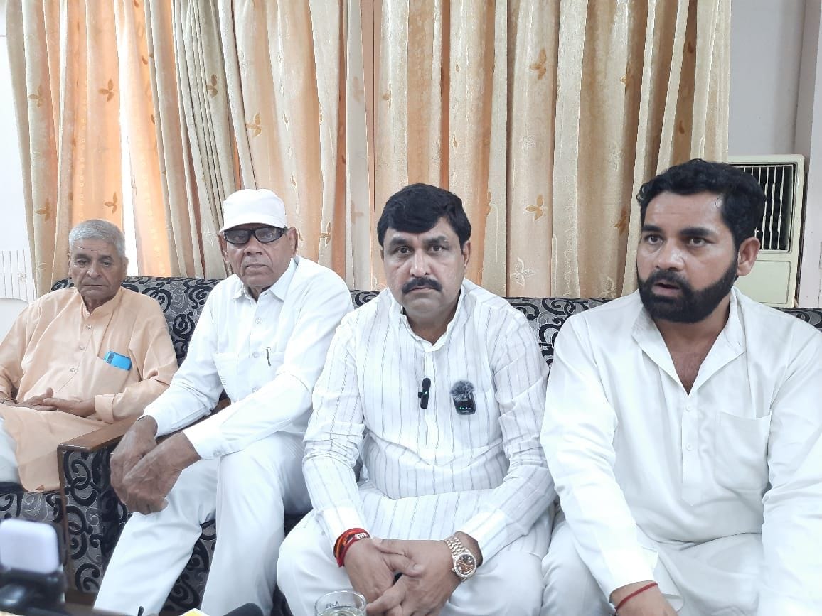 AAP supremo is doing double politics on the issue of SYL, division in Congress continues: Balraj Kundu