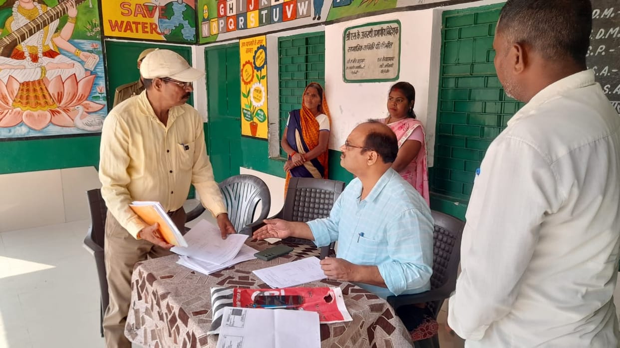 Even though there is an overhead tank, the residents of Kanshi Ram Colony are yearning for water.