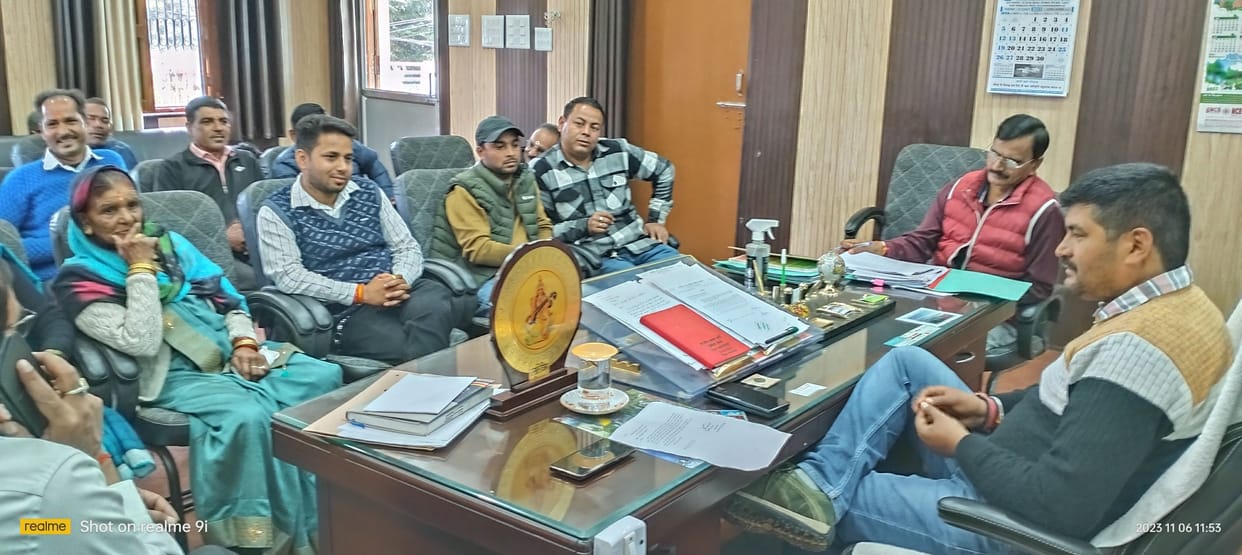 Stamp put on various points in Municipality Board meeting
