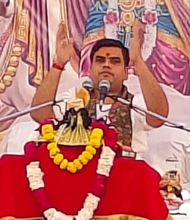 There should be no sense of show off in devotion to God
