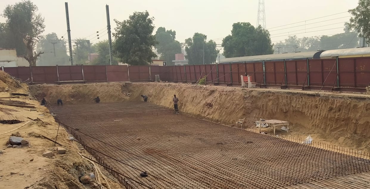 Construction work of new building of railway junction started