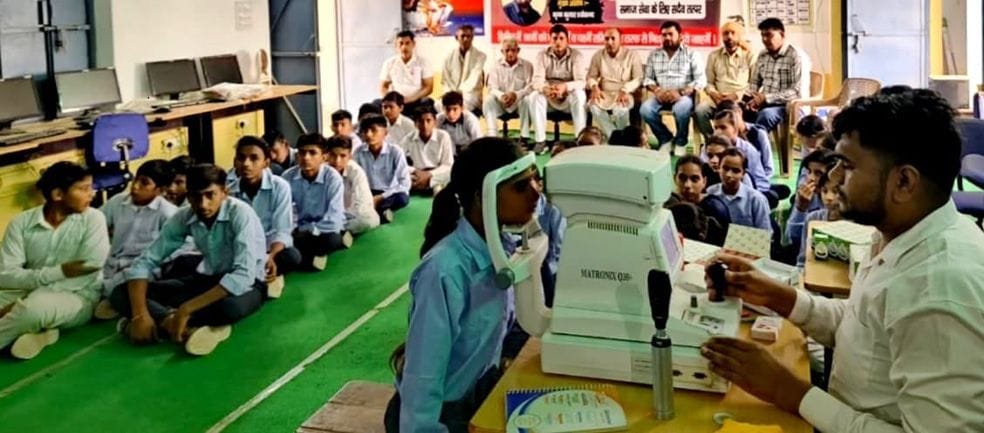 Eyes of 320 students were examined in the camp