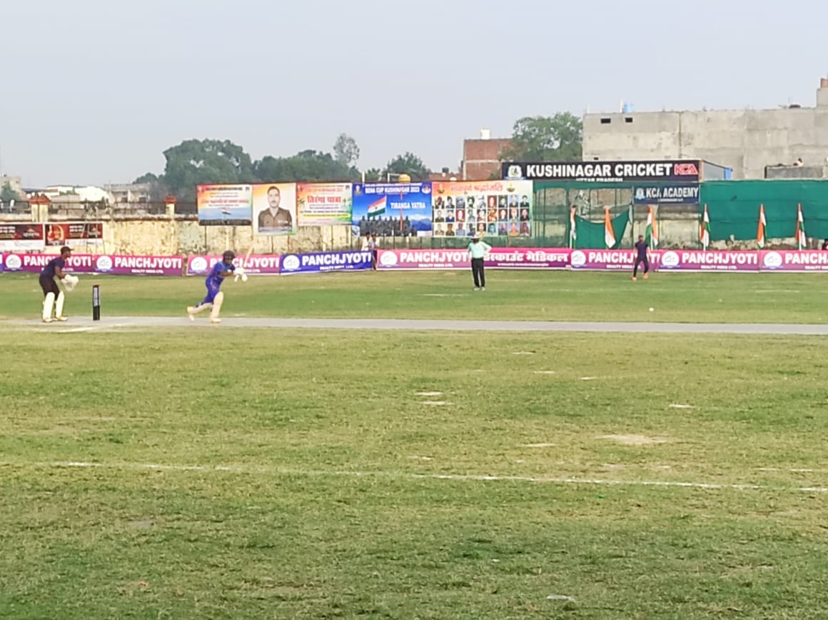 Prayagraj reached the final after defeating the host in the cricket competition