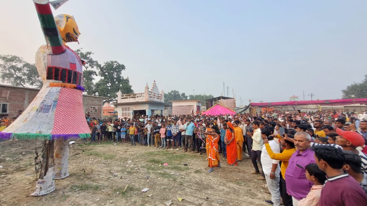 Dugdheshwarnath temple echoed with chants of Jai Shri Ram as soon as Ravana was killed