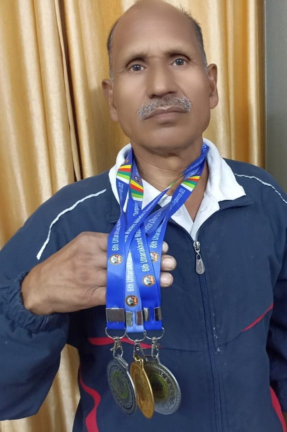 Ashok won gold in 5000 meter race