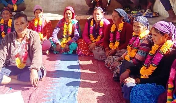 Procession taken out for two kilometers for road improvement