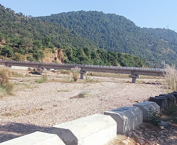Village road connected to NH due to construction of bridge in Jhorghat