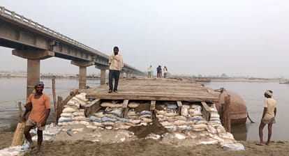 Pantoon bridge ready in Kolaghat