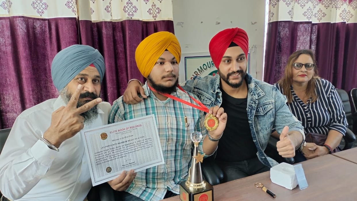 jim trainer bhavneet break records in weight lifting