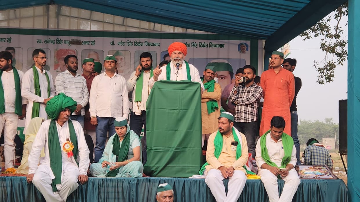 Crops are not being sold during the day and land is being written off at night: Rakesh Tikait