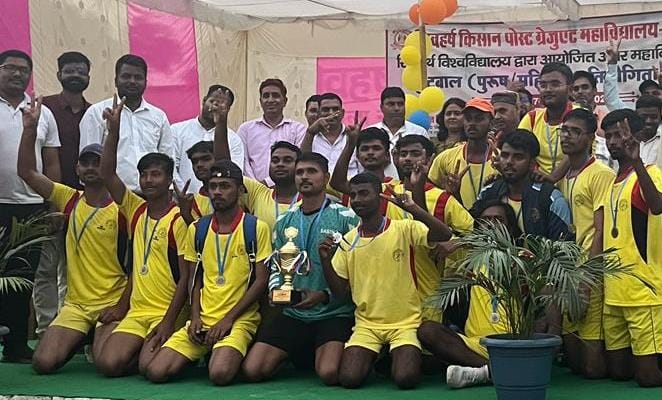 MLK PG College Balrapur team became the winner