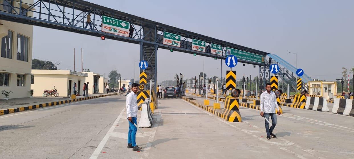 Toll plaza opened, people created ruckus