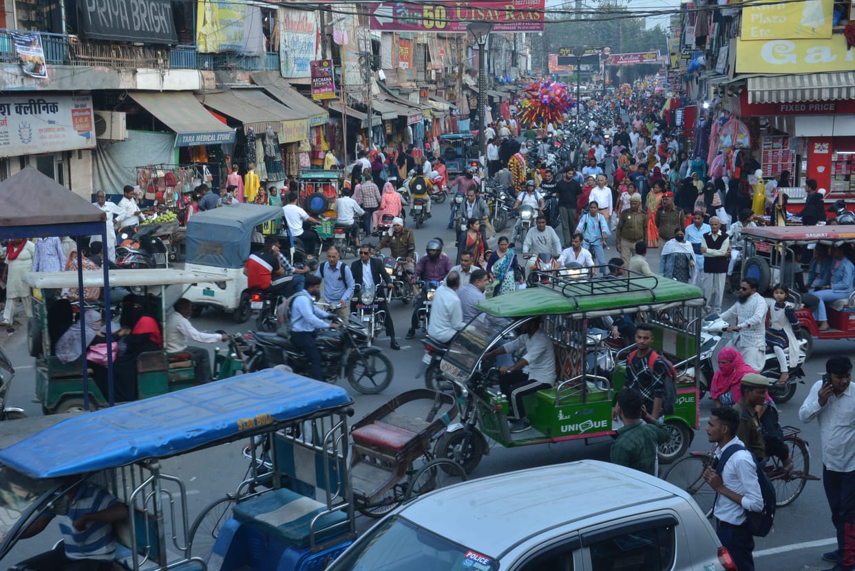 Two wheelers and e-rickshaws will not run on Bhagat Singh Road
