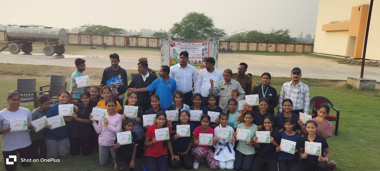 Dharmendra and Priya won in 400 meter race