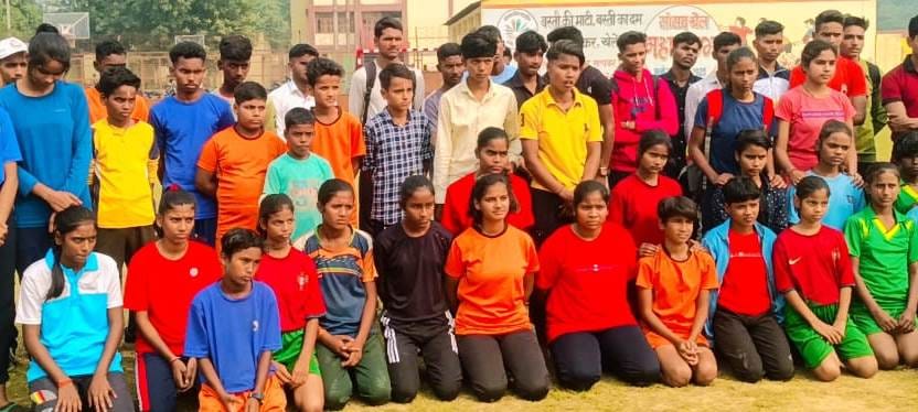 Begum Khair's team won the final of handball competition