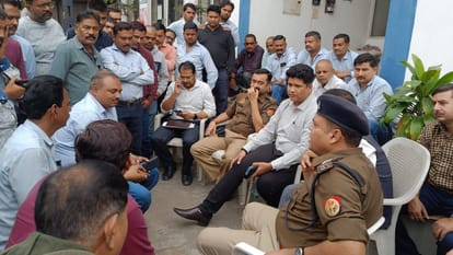 Factory officials arrived, talks can be held today