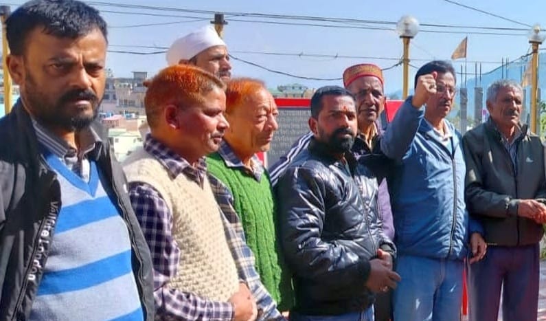 Expressed displeasure over non-announcement of marking of deprived people