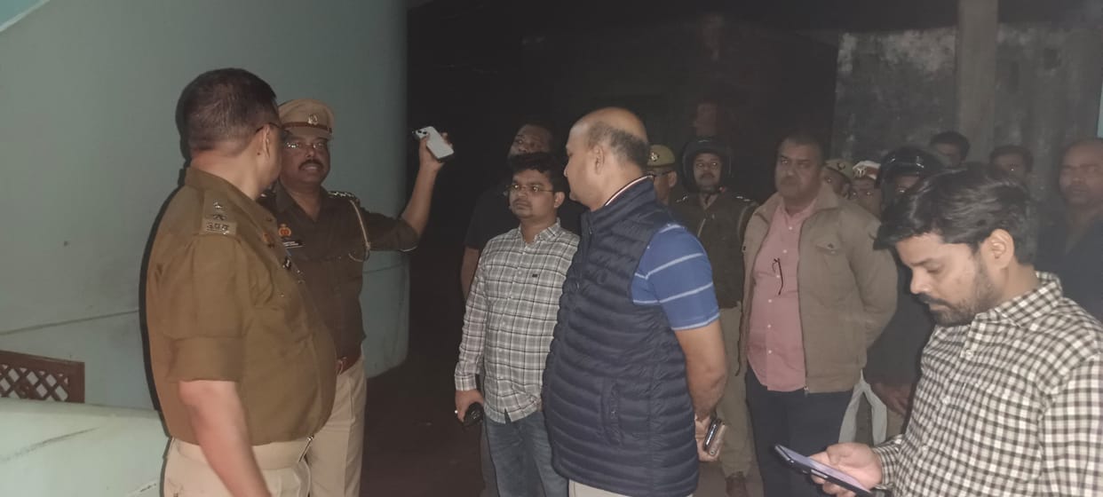 Two parties clash in Rudhauli, six injured, force deployed