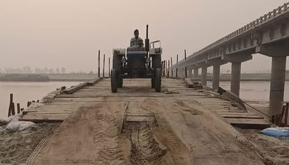 Traffic started on Pantoon bridge of Kolaghat