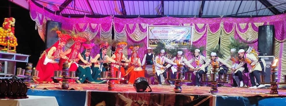 nageta stood first in folk dance pratiyogita