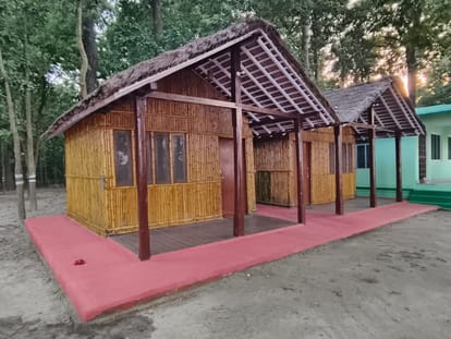 As soon as the site opened, Chuka Tharu and Tree Hatay were booked.