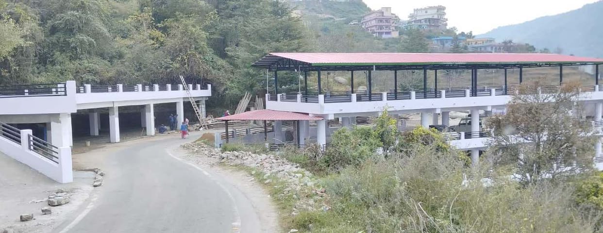 Gift: Parking with capacity of 72 vehicles will start in Champawat this month.