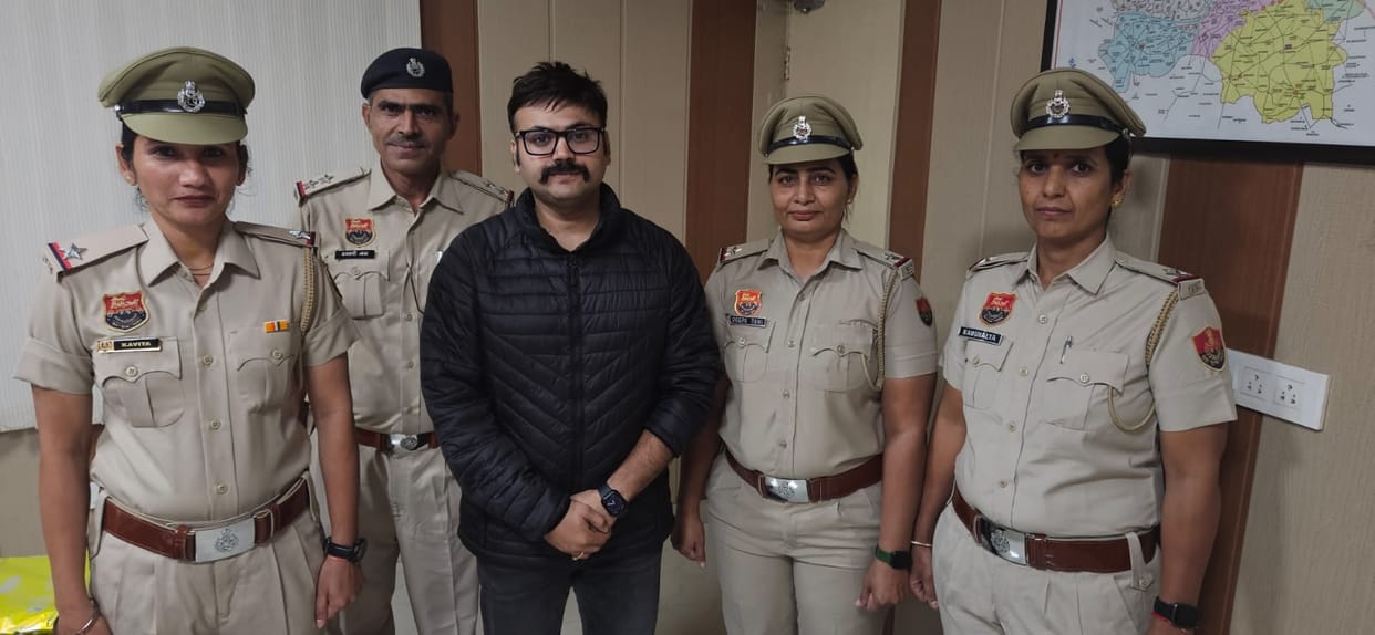 Three female and two male head constables were promoted and became ASI.