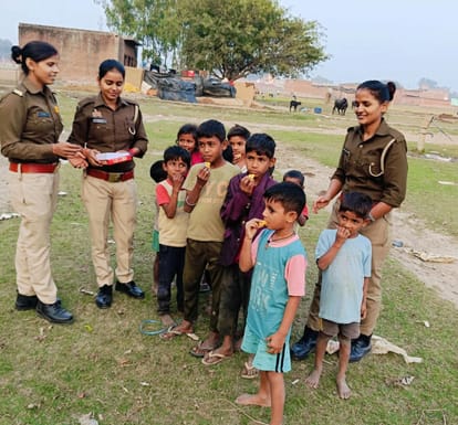 Due to police strictness, stone pelting Diwali was not celebrated in Faizganj Behta.