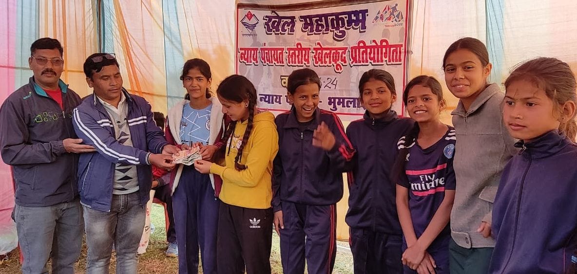 Ayush won in 100 meter race