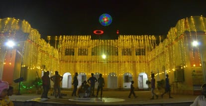 Budaun News: छोटी दिवाली पर रोशनी से नहाया शहर, जमकर हुई आतिशबाजी City bathed in lights on Chhoti Diwali, huge fireworks display