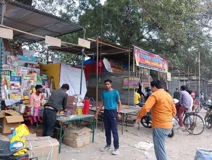 Firecracker shops decorated in Ramlila Maidan